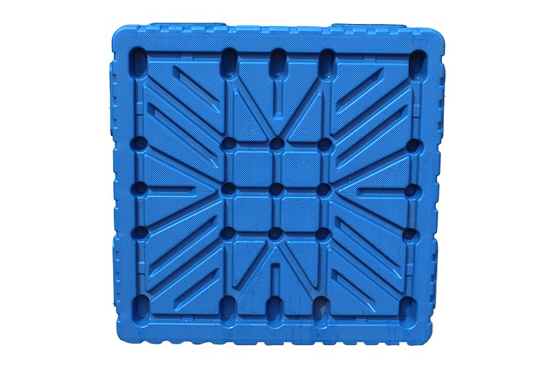 Blow molding board